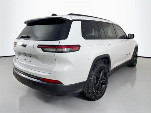 Used 2023 Jeep Grand Cherokee L Laredo image 7