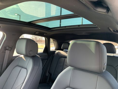 Certified 2025 Audi Q3 2.0T Premium w/ Convenience Package image 13