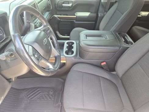 Used 2020 Chevrolet Silverado 1500 LT Trail Boss AWD/4WD image 19