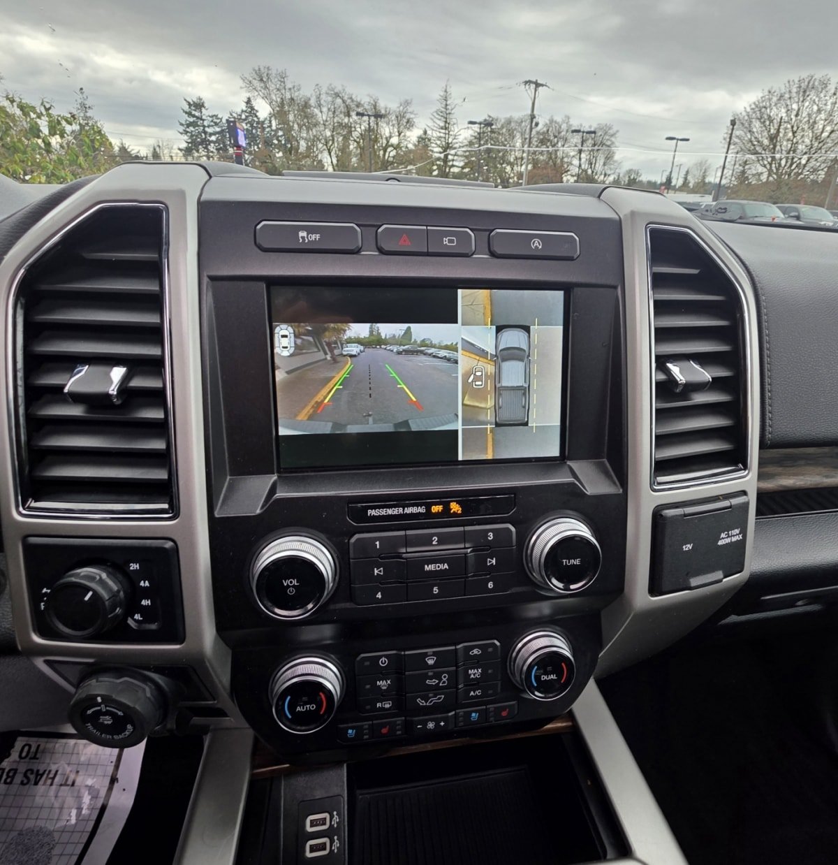 Used 2020 Ford F150 Lariat w/ Equipment Group 502A Luxury AWD/4WD image 16