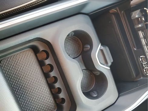 Used 2024 RAM 2500 Laramie w/ Night Edition image 39