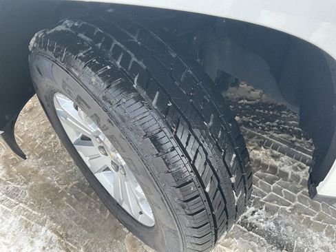 Used 2021 Chevrolet Colorado LT w/ Luxury Package image 39