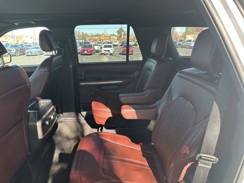 Certified 2024 Ford Expedition Limited image 11