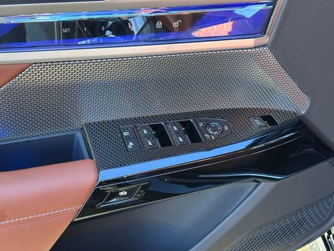 Certified 2025 BMW 740i xDrive image 15