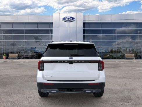 New 2026 Ford Explorer Active w/ Active Comfort Package RWD image 5