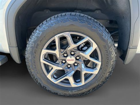 New 2026 GMC Sierra 1500 SLT w/ SLT Premium Plus Package image 8