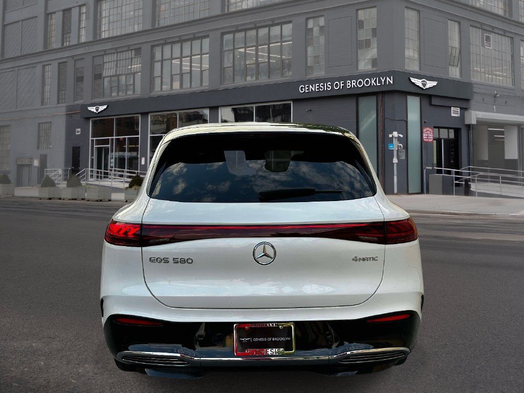 Used 2023 Mercedes-Benz EQS 580 4MATIC SUV image 4
