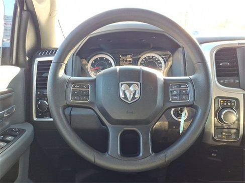 Certified 2019 RAM 1500 Classic SLT image 22