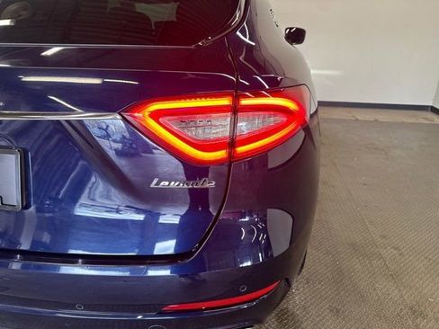 Used 2017 Maserati Levante S image 9