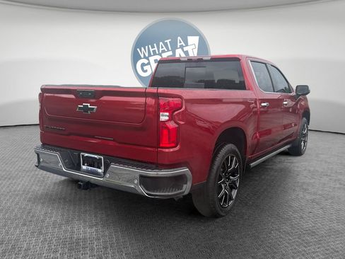 Used 2025 Chevrolet Silverado 1500 LTZ w/ Technology Package AWD/4WD image 3