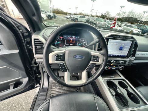 Used 2022 Ford F250 Lariat w/ Lariat Ultimate Package image 16