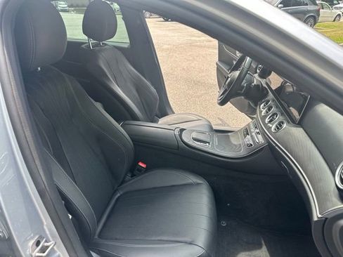 Used 2022 Mercedes-Benz E 350 Sedan w/ AMG Line Exterior image 18