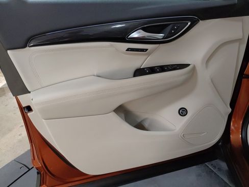 Certified 2021 Buick Envision Essence image 4