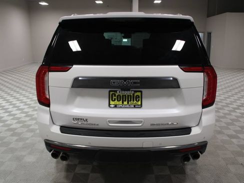 Used 2024 GMC Yukon Denali Ultimate AWD/4WD image 11