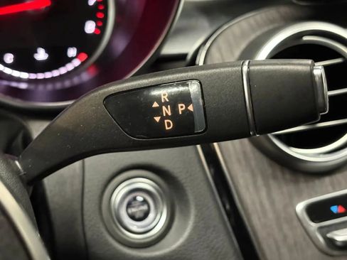 Used 2019 Mercedes-Benz C 300 4MATIC Sedan image 38