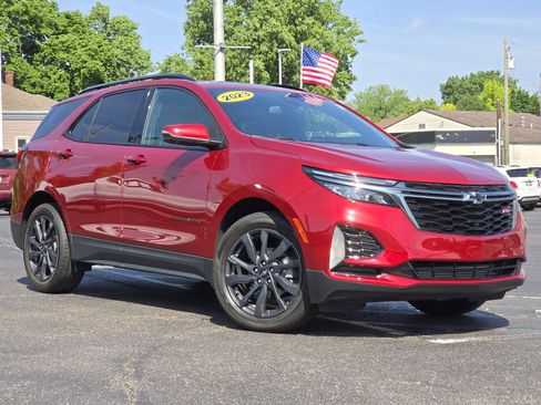 Certified 2023 Chevrolet Equinox RS w/ RS Leather Package FWD image 2