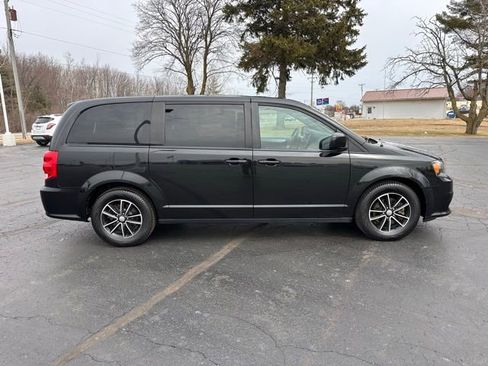 Used 2019 Dodge Grand Caravan GT image 6