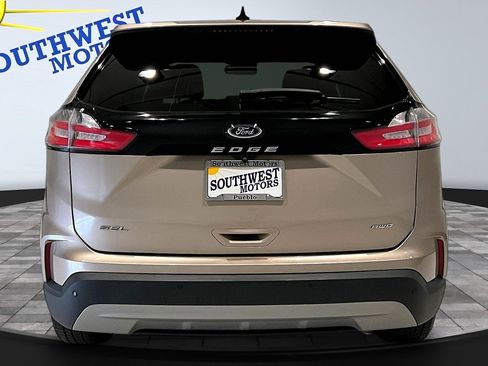 Used 2021 Ford Edge SEL w/ Cargo Accessory Package AWD/4WD image 5