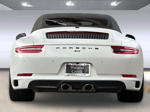 Used 2018 Porsche 911 Carrera S image 9