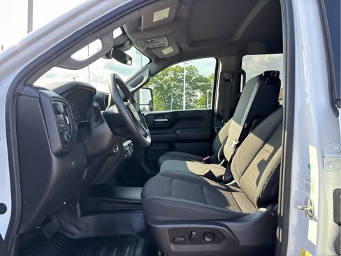 Certified 2024 Chevrolet Silverado 2500 W/T w/ WT Convenience Package AWD/4WD image 8