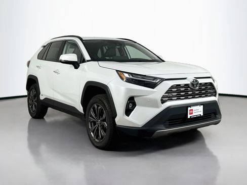 Certified 2025 Toyota RAV4 Limited AWD/4WD image 1