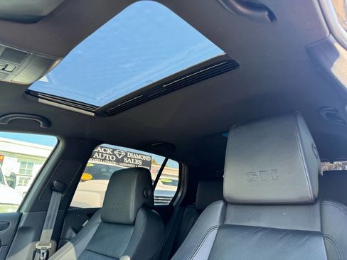 Used 2010 Volkswagen GTI 4-Door image 17