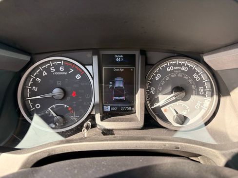 Used 2023 Toyota Tacoma 4x4 Double Cab image 14