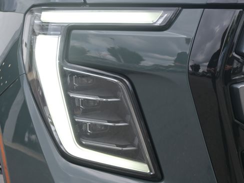 Used 2026 GMC Yukon XL AT4 w/ LPO, Floor Liner Package AWD/4WD image 11