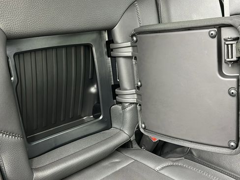 Used 2025 GMC Sierra 3500 Denali image 43