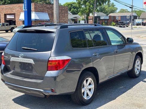 Used 2010 Toyota Highlander 2WD image 5