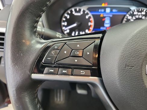 Used 2024 Nissan Altima 2.5 SV w/ SV Premium Package FWD image 24
