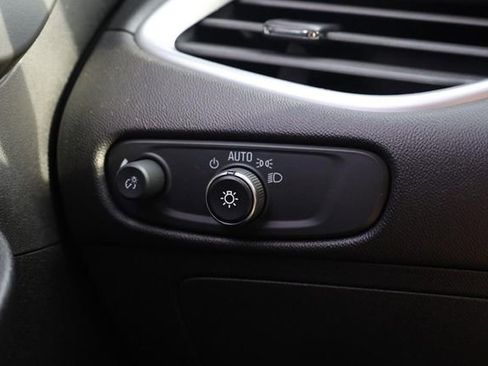 Used 2024 Chevrolet Malibu LT image 19