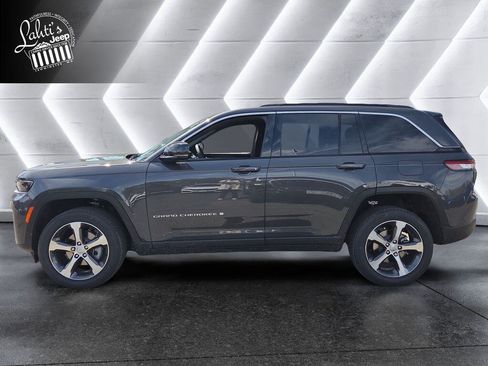 New 2026 Jeep Grand Cherokee Limited AWD/4WD image 3