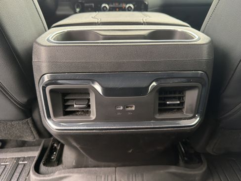Used 2024 GMC Sierra 1500 Elevation w/ Preferred Package AWD/4WD image 43