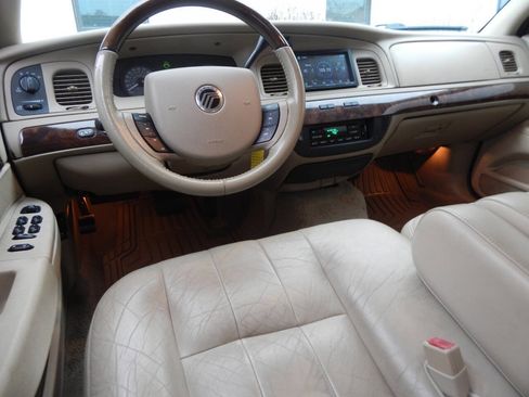 Used 2007 Mercury Grand Marquis LS image 30