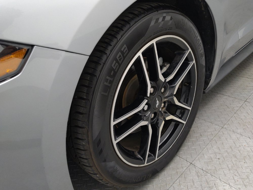 Used 2022 Ford Mustang Premium RWD image 31