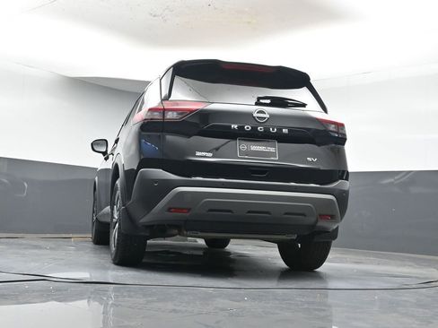 Used 2023 Nissan Rogue SV image 41