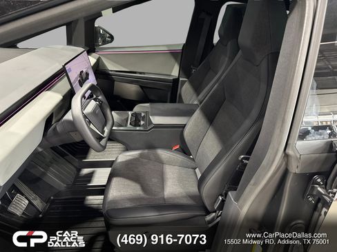 Used 2025 Tesla Cybertruck 2WD Crew Cab image 12