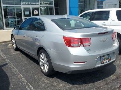 Used 2015 Chevrolet Malibu LT FWD image 3