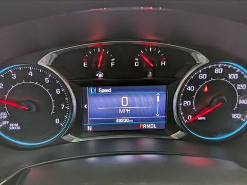 Used 2022 Chevrolet Equinox RS FWD image 24