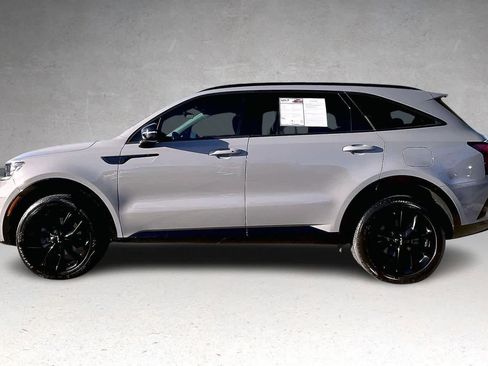 Used 2022 Kia Sorento SX image 3
