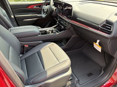 New 2026 Chevrolet Traverse Z71 w/ Enhanced Driving Package AWD/4WD image 13