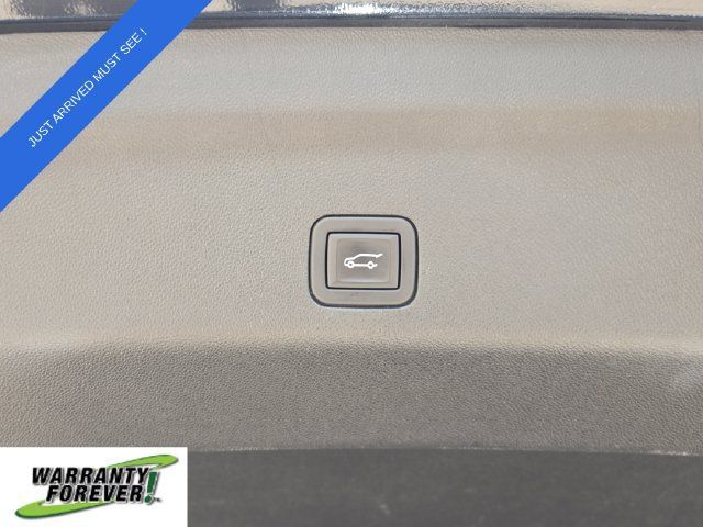 Used 2024 GMC Yukon XL SLT RWD image 8