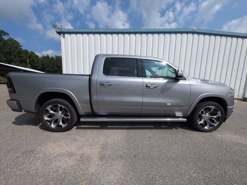 Used 2022 RAM 1500 Limited w/ Body-Colour Bumper Group AWD/4WD image 9