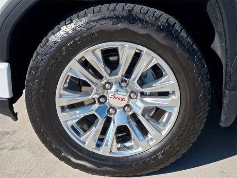 Used 2024 GMC Sierra 1500 Denali w/ Technology Package image 9