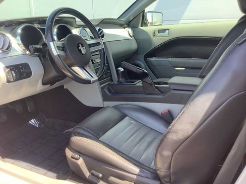 Used 2008 Ford Mustang GT Premium RWD image 3