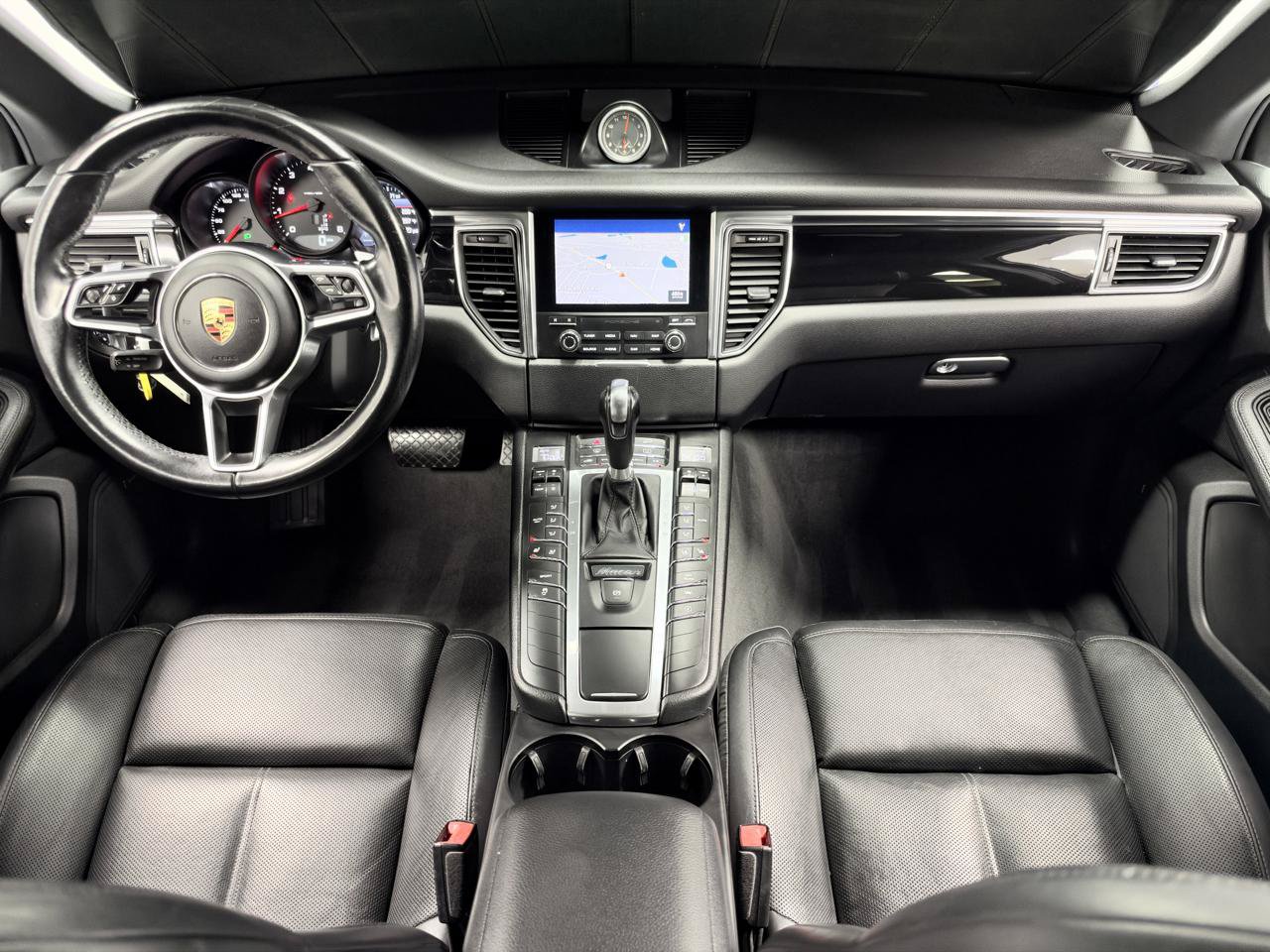 Used 2017 Porsche Macan AWD/4WD image 27