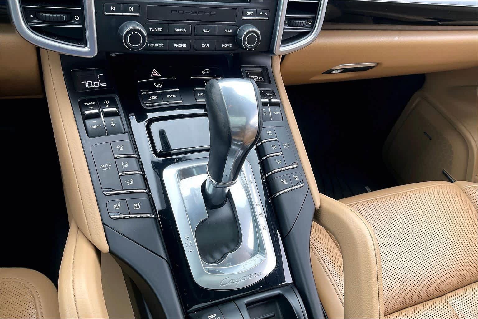 Used 2018 Porsche Cayenne AWD/4WD image 36