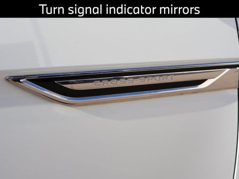 Used 2024 Volkswagen Atlas Cross Sport SE image 13