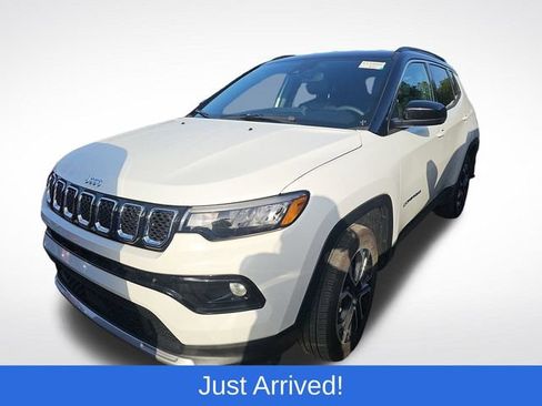 Used 2023 Jeep Compass Limited AWD/4WD image 1
